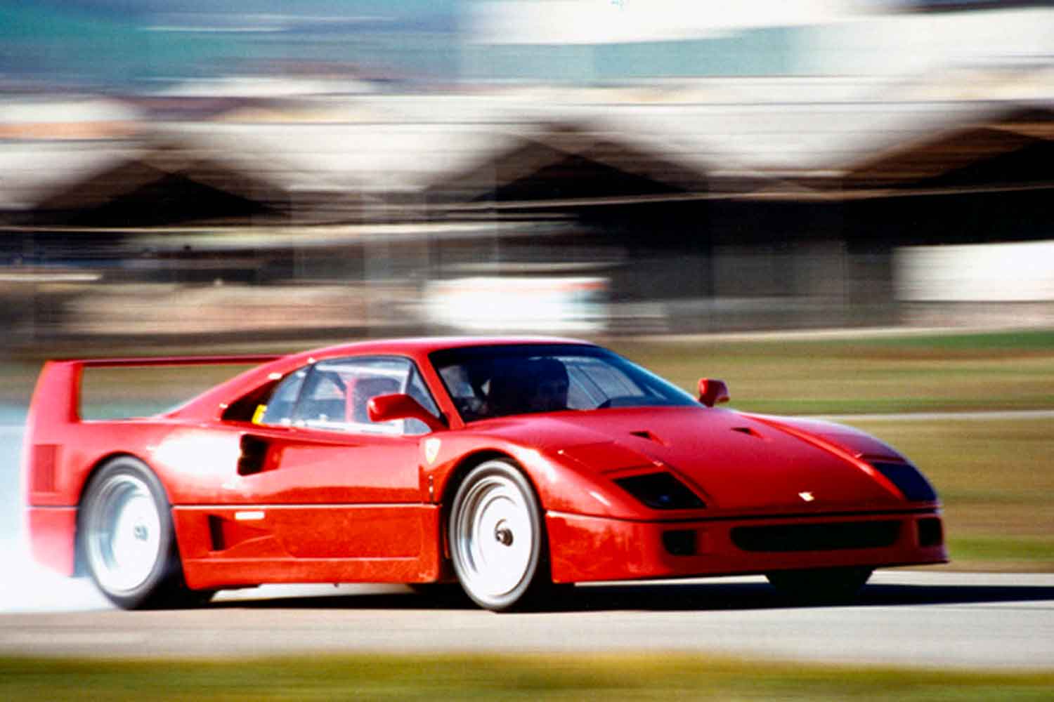 フェラーリF40の走行写真 〜 画像2