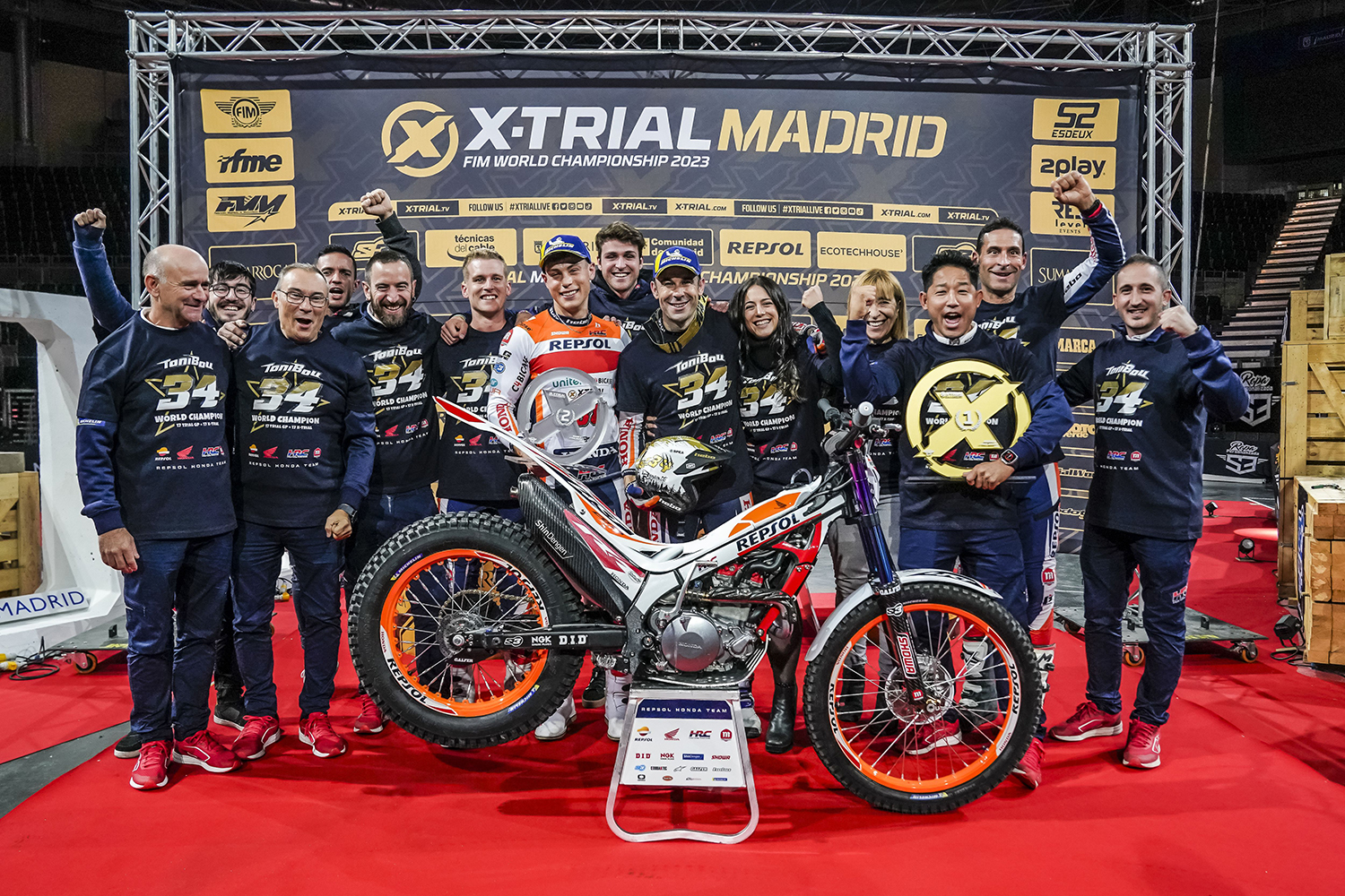 Repsol Honda Team：Montesa Cota 4RT