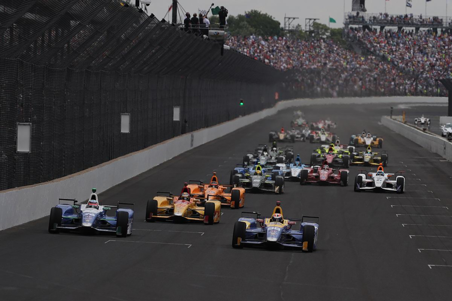 インディ500のレース風景