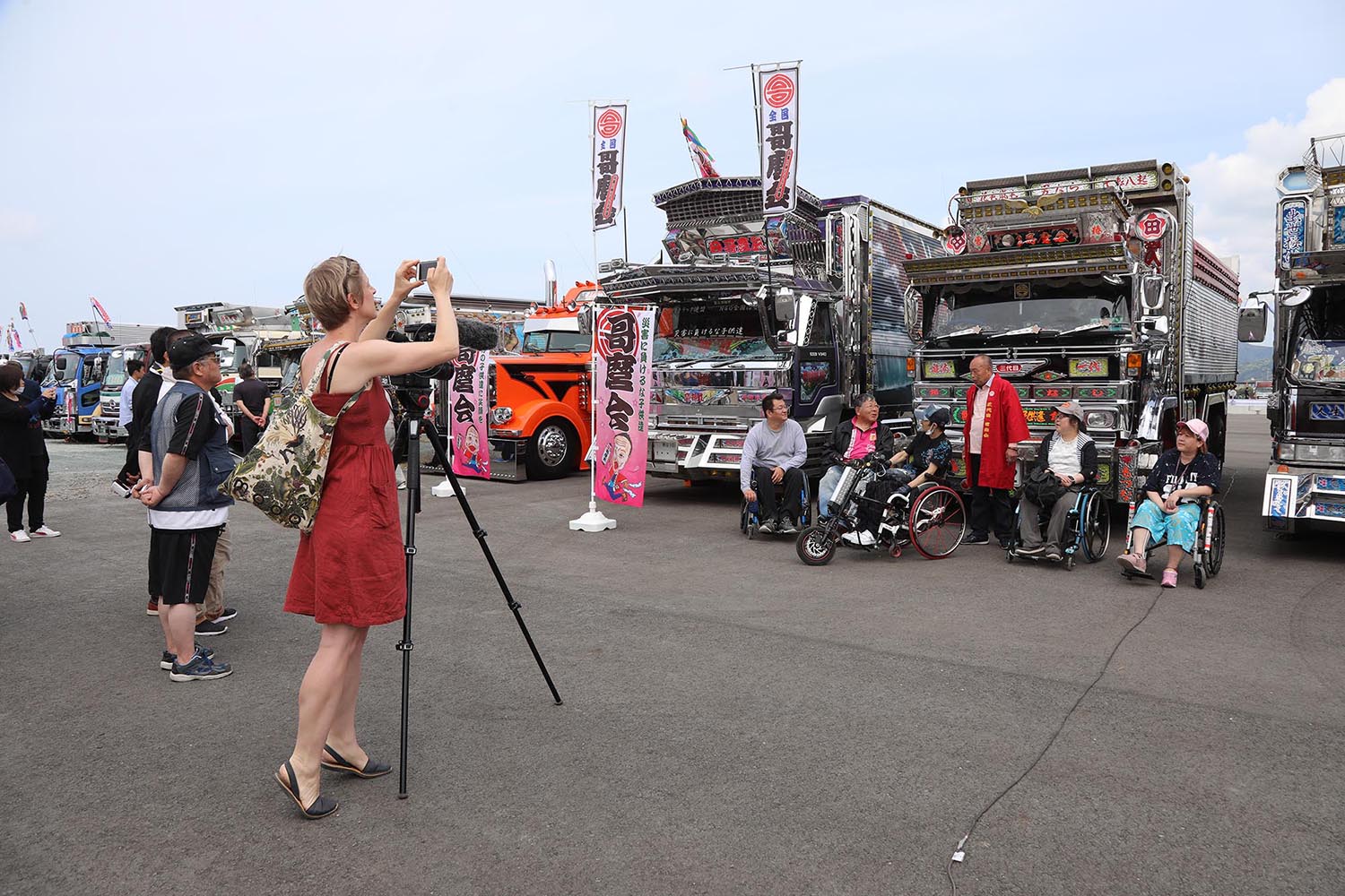 海外の人からデコトラはどう見られているのか