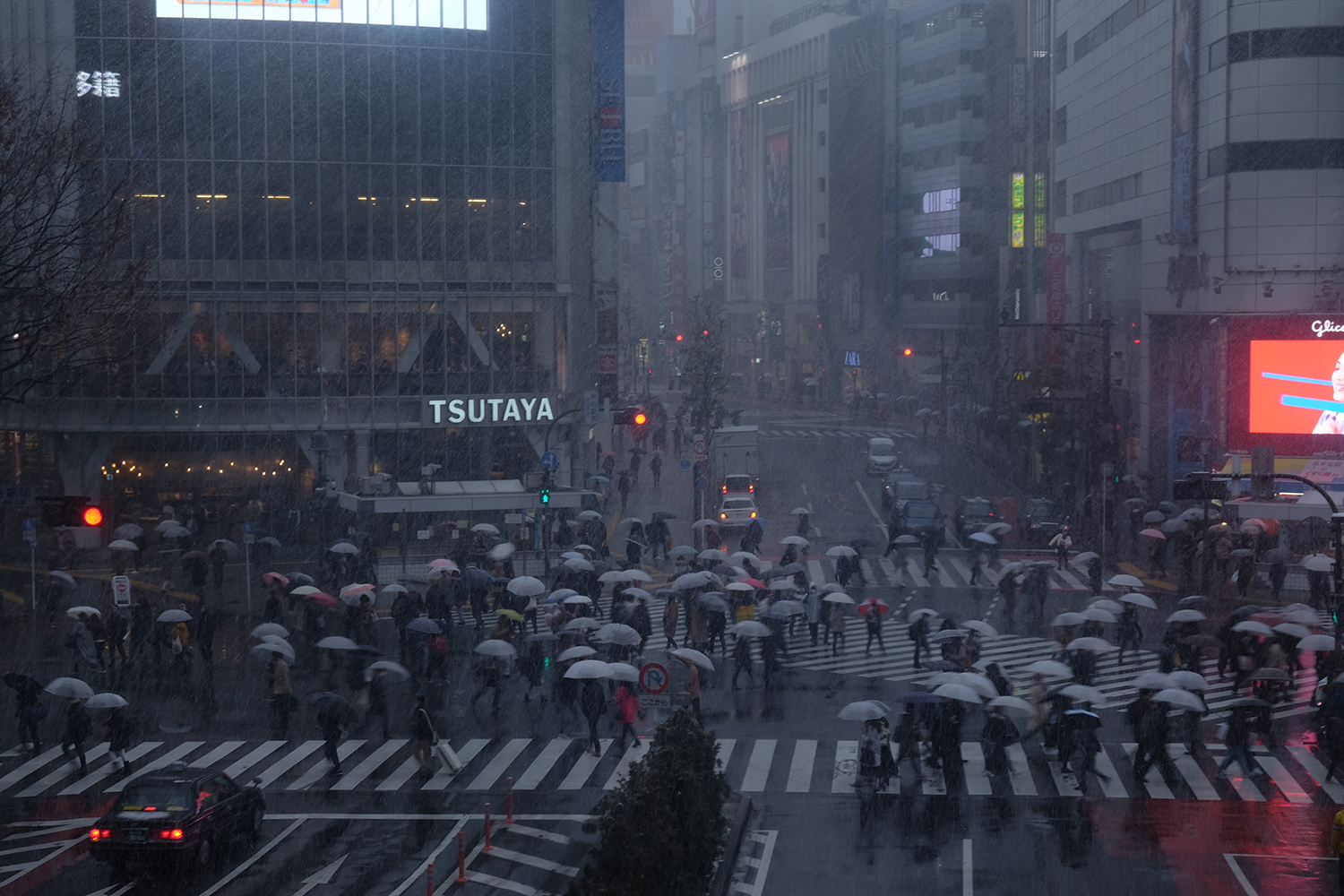 渋谷のスクランブル交差点