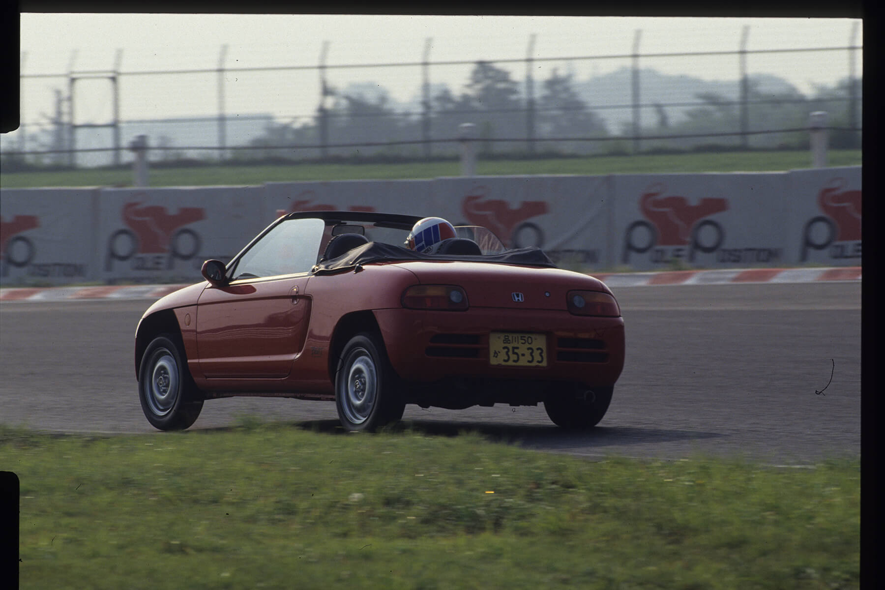 贅沢すぎる軽自動車スポーツ「ホンダ・ビート」 〜 画像24