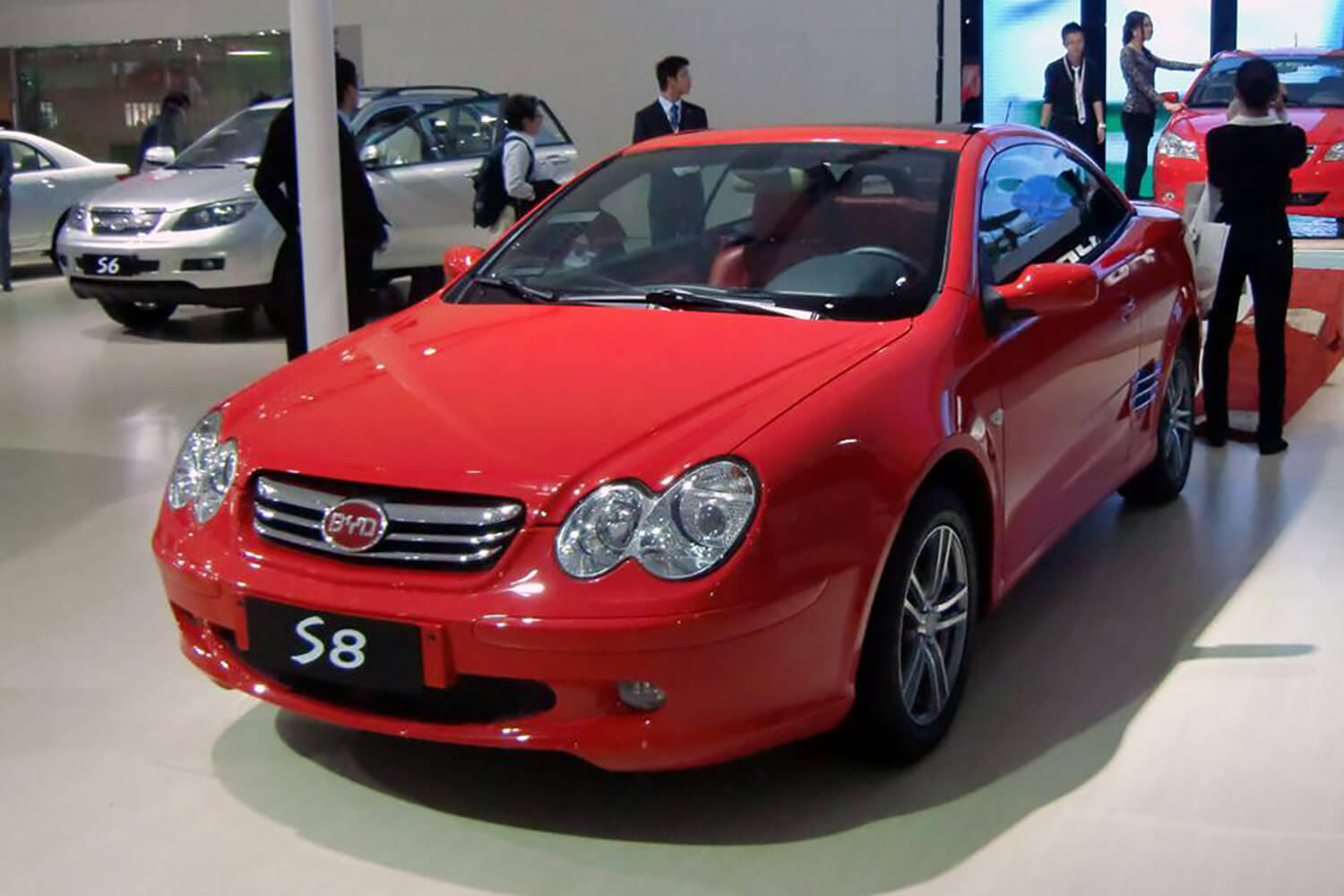 2009年上海モーターショーで展示されたBYD S8のフロントスタイリング 〜 画像5