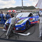 【画像】レース現場で学ぶ学生！　日産自動車大学校が実施する「メカチャレ」が未来の自動車業界を創る 〜 画像12