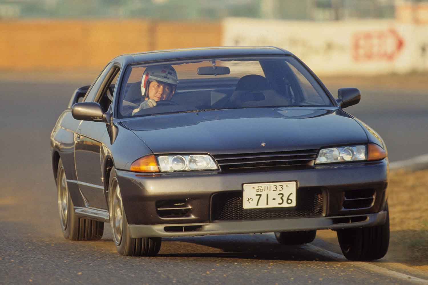 日産スカイラインGT-R（R32）のサーキット走行