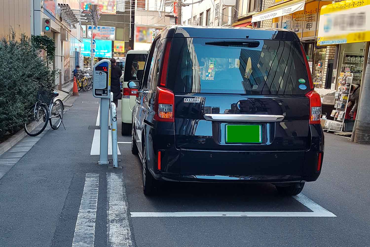 時間制限駐車区間を利用している場面 〜 画像6