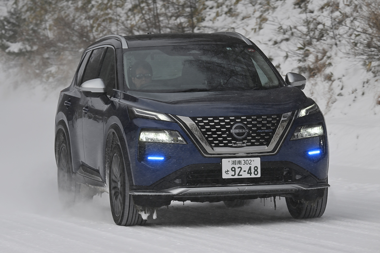 レーシングドライバーが最新の日産車を雪上で一気乗り 〜 画像20