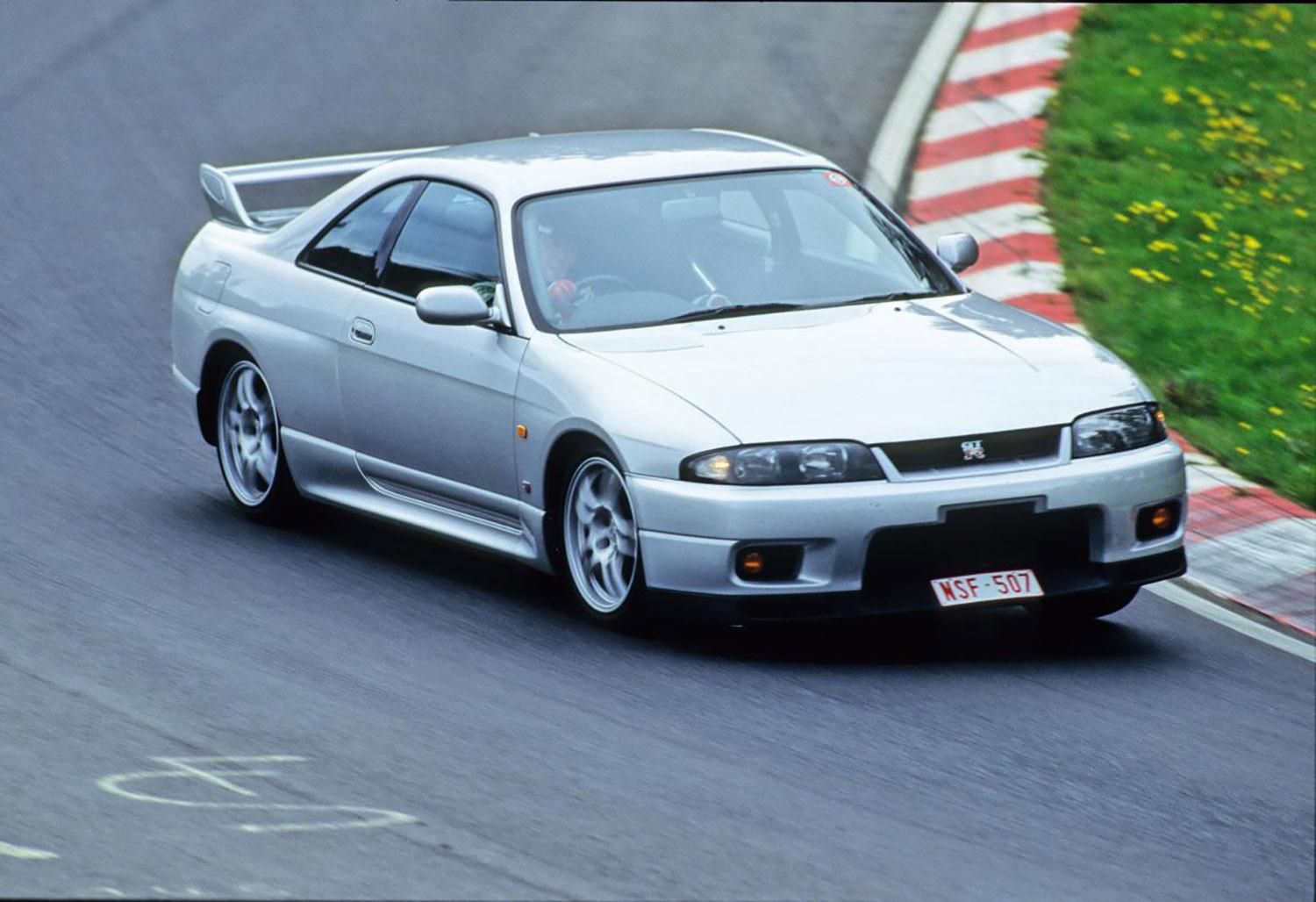 日産スカイラインGT-R（R33）のニュルでの走行シーン 〜 画像10