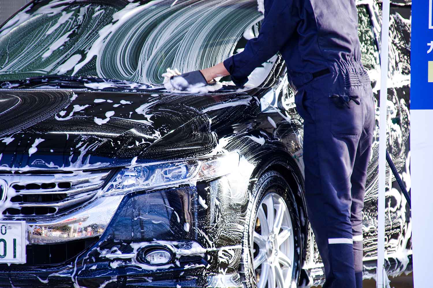 手洗い洗車のイメージ