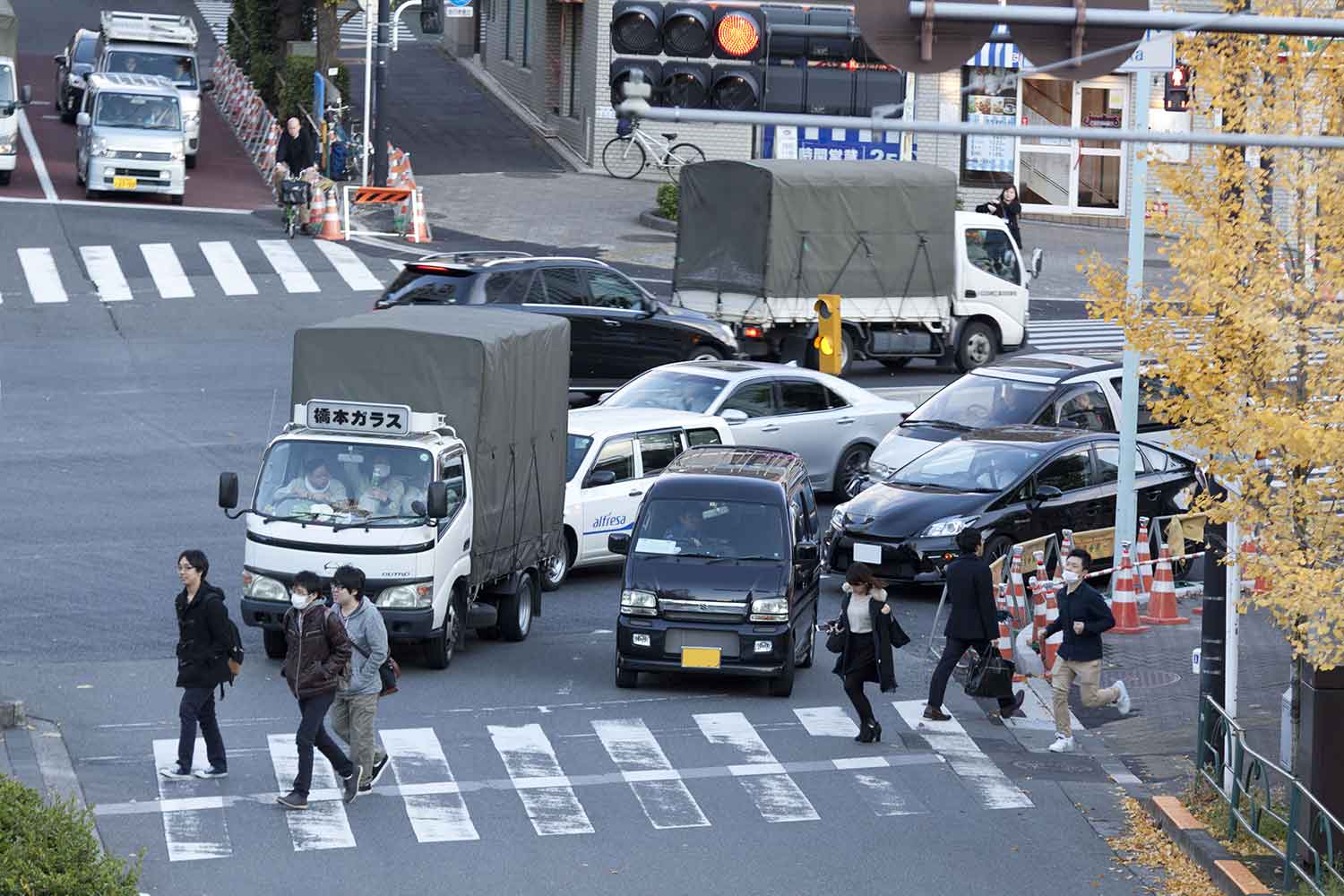 歩車分離式ではない交差点