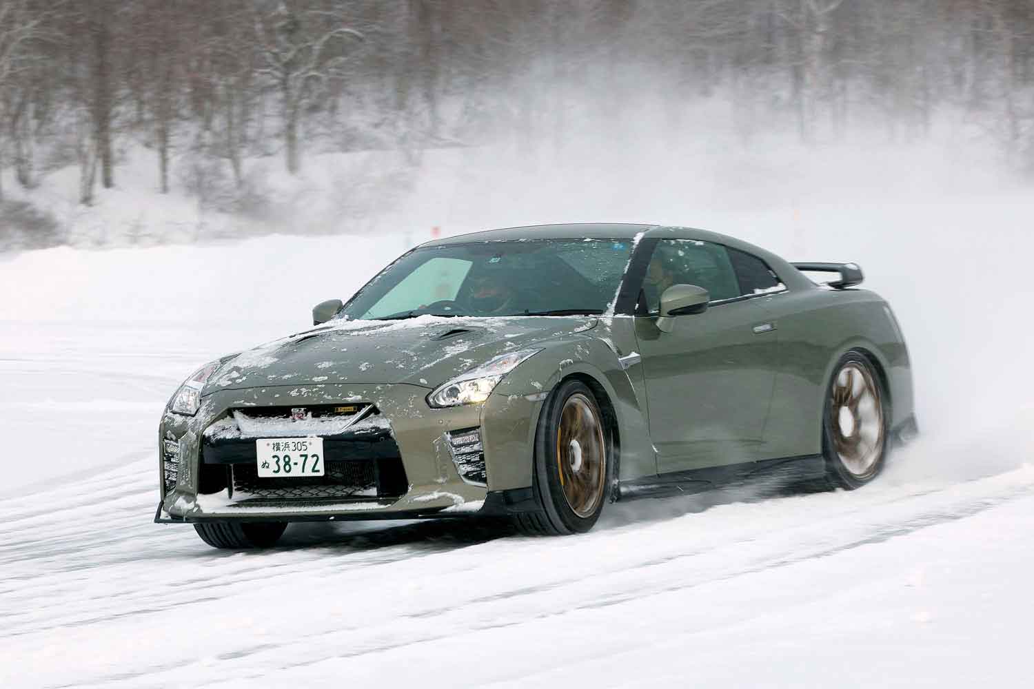 日産GT-R（R35）の雪上走行