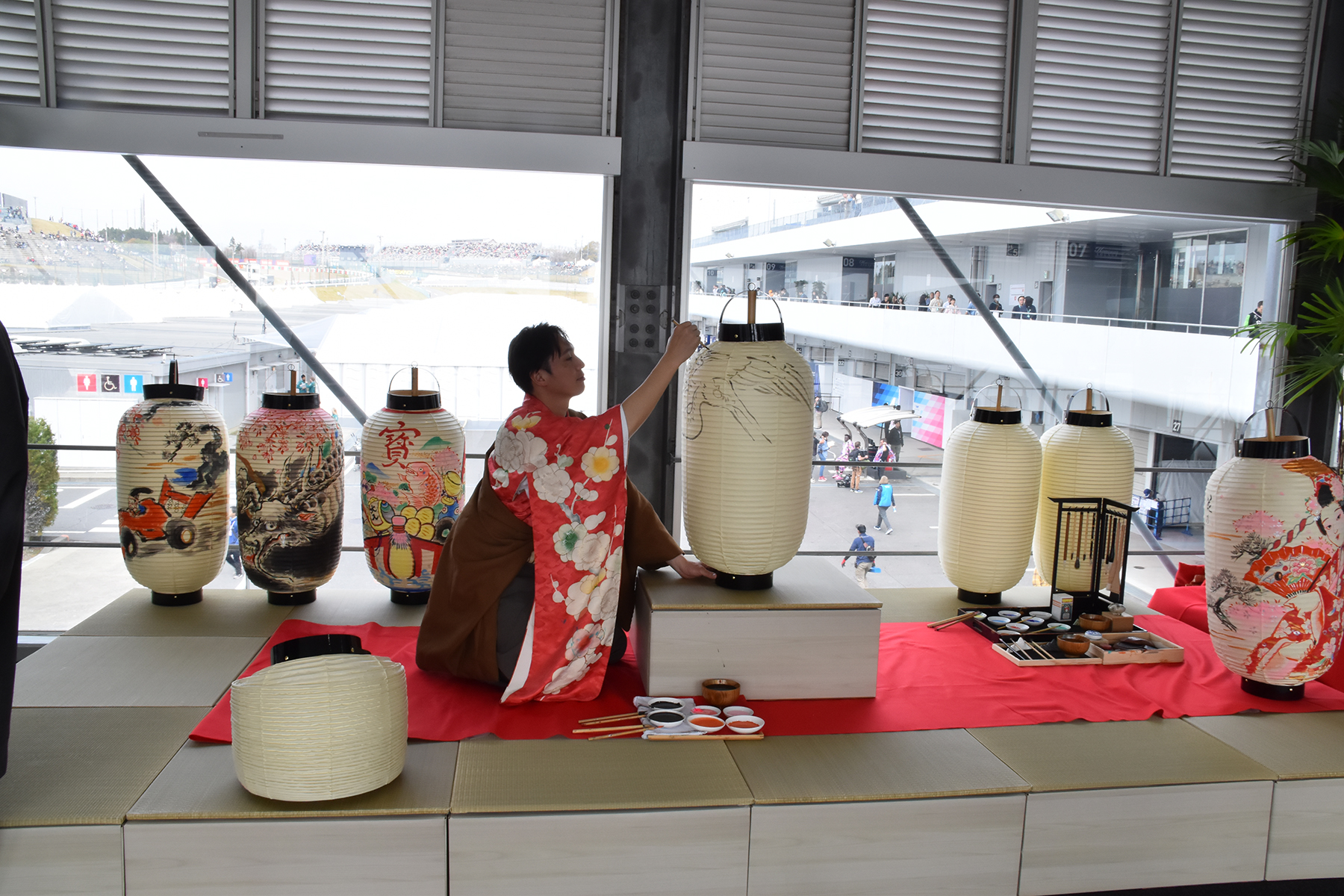 桜満開の鈴鹿がみせたF1日本GP激熱の闘いをカタール航空のパドッククラブから観戦した 〜 画像12