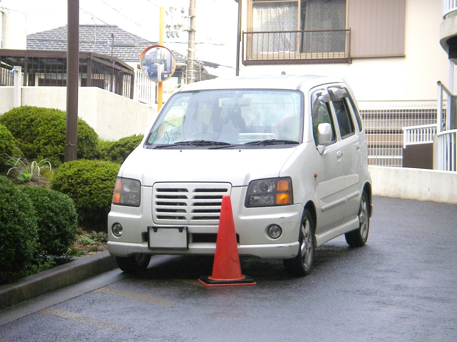 迷惑駐車のイメージ 〜 画像4