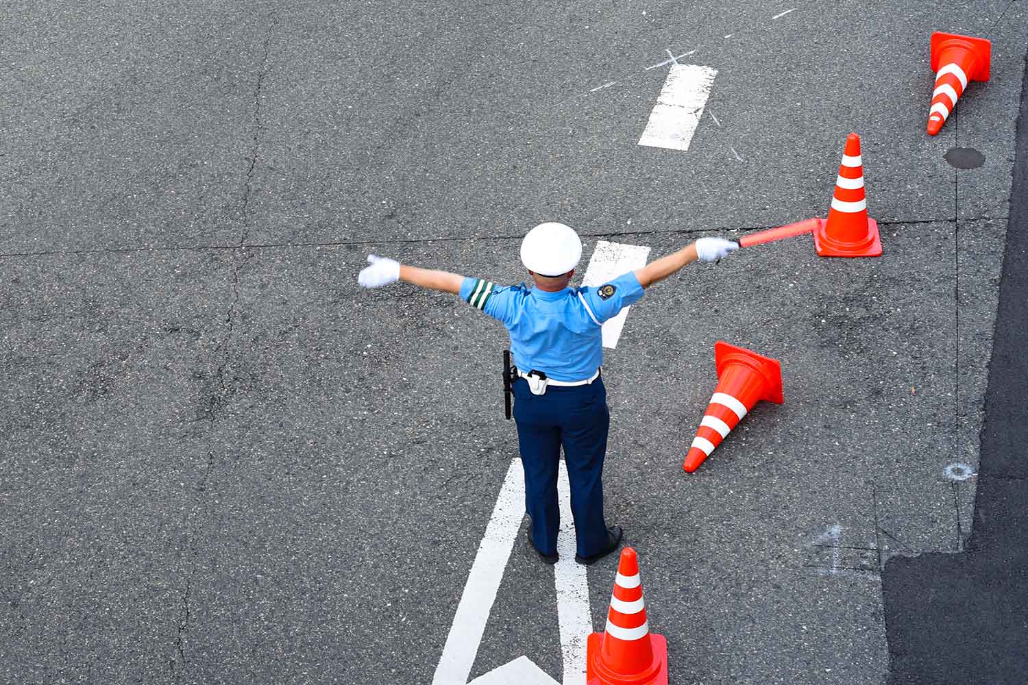 警官の指導の様子