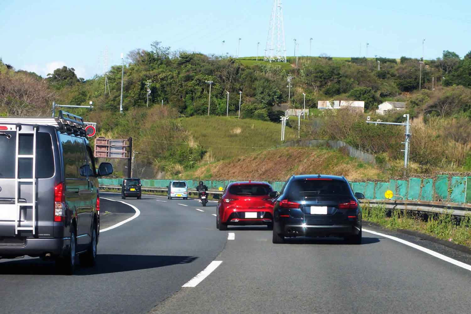 高速道路の追い越し車線を走るのには守るべきルールがある 〜 画像4