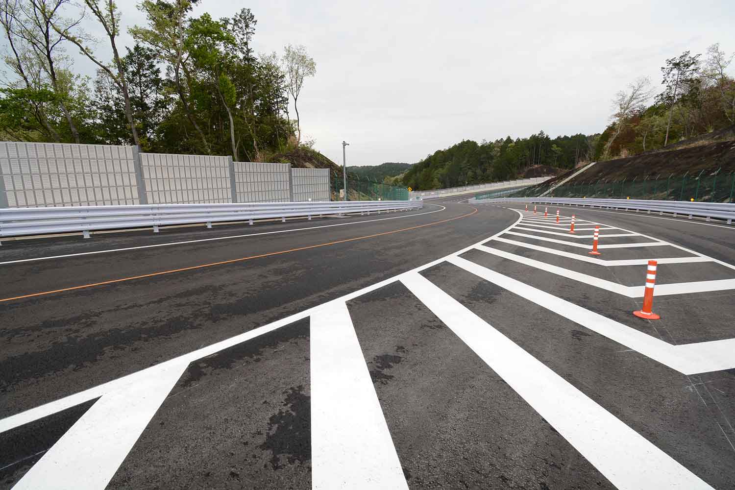 全長約5.3kmの山岳コース「カントリー路」のコーナー部分