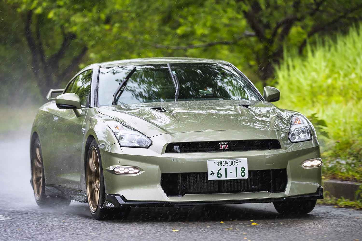 日産GT-R（R35、2024年モデル）の走行写真 〜 画像3