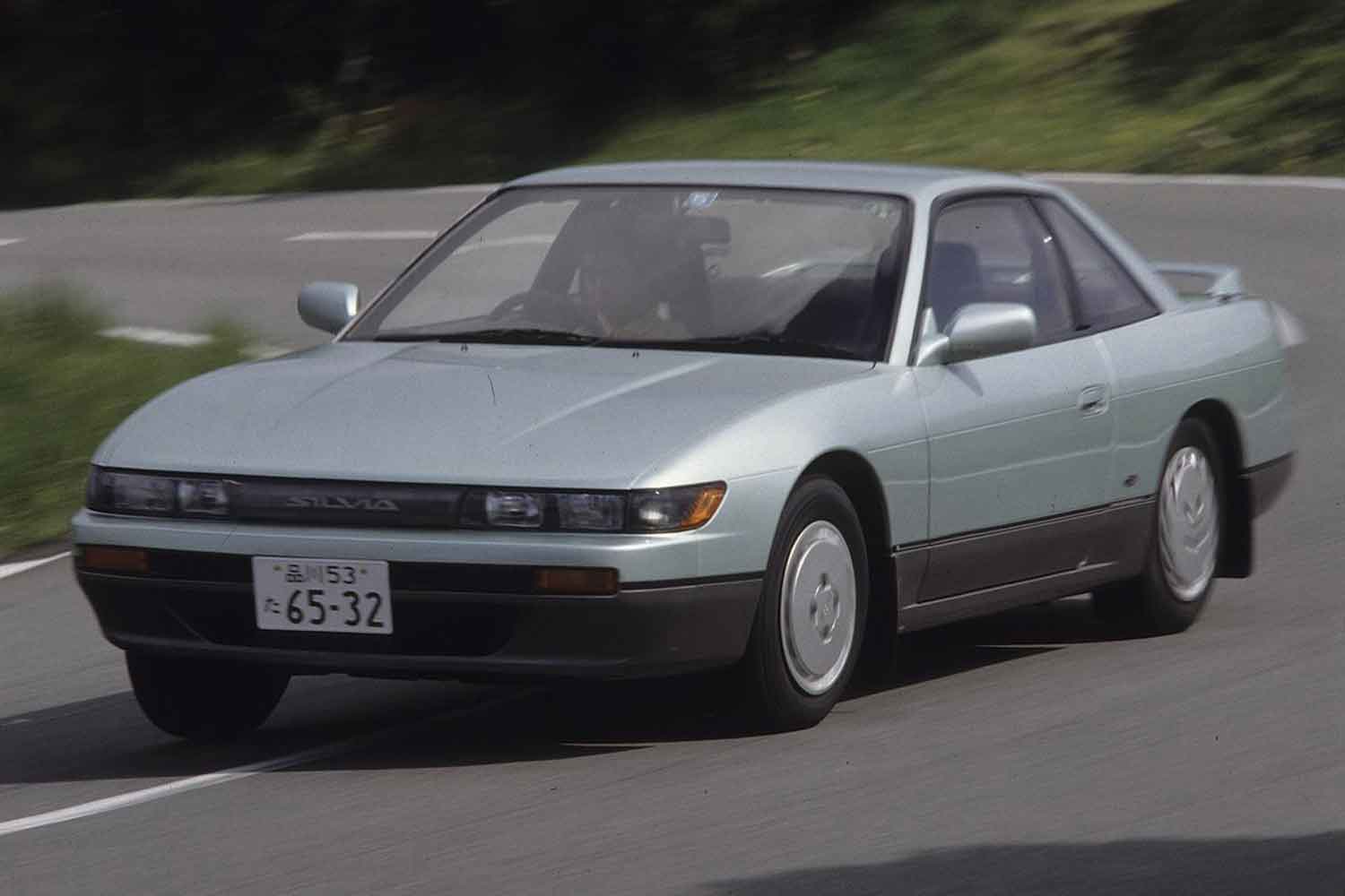 日産シルビア（S13）の走行写真