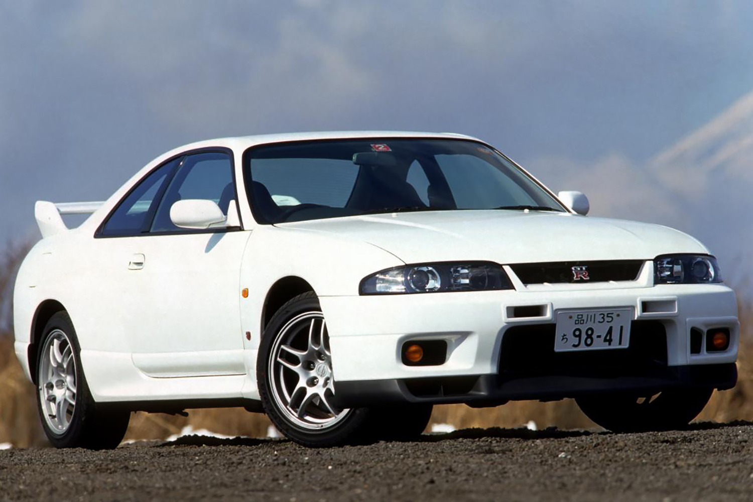 日産スカイラインGT-R（R33型）のリヤスタイリング 〜 画像9