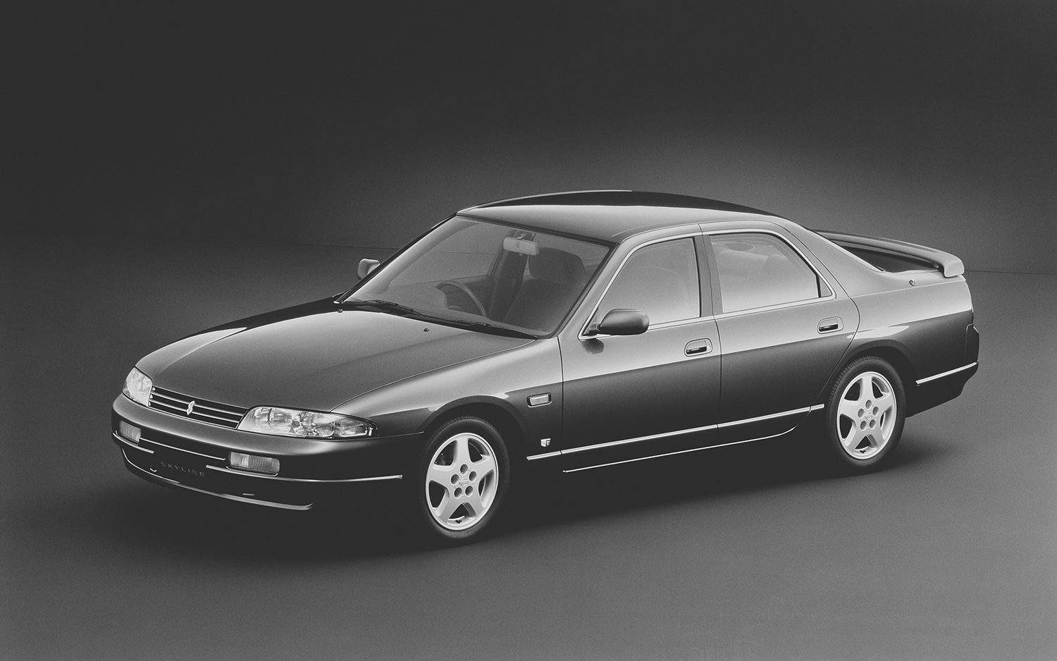 日産スカイライン（R33型）のフロントスタイリング