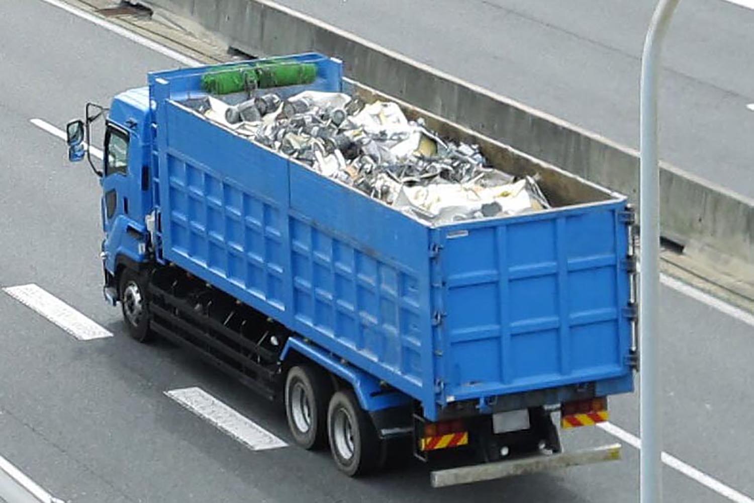 産業廃棄物運搬車のイメージ