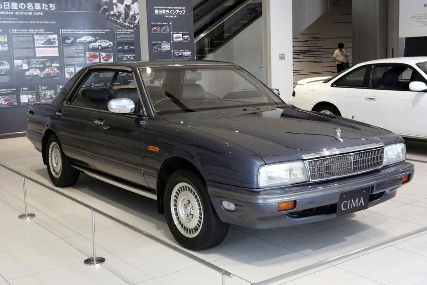 日産シーマ（初代） 〜 画像2