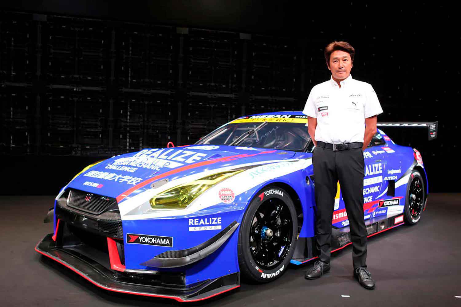 KONDO RACINGの近藤真彦監督