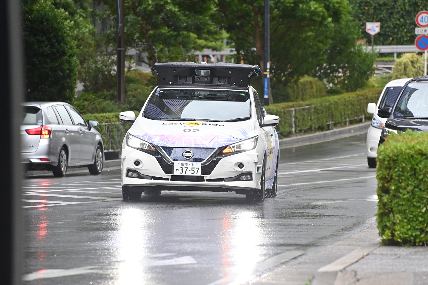 日産リーフの自動運転実験車による走行の様子 〜 画像51