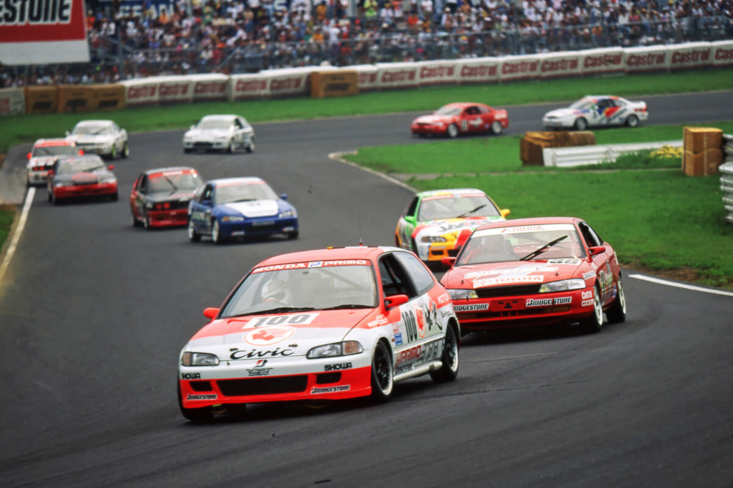 全日本ツーリングカー選手権のレースシーン