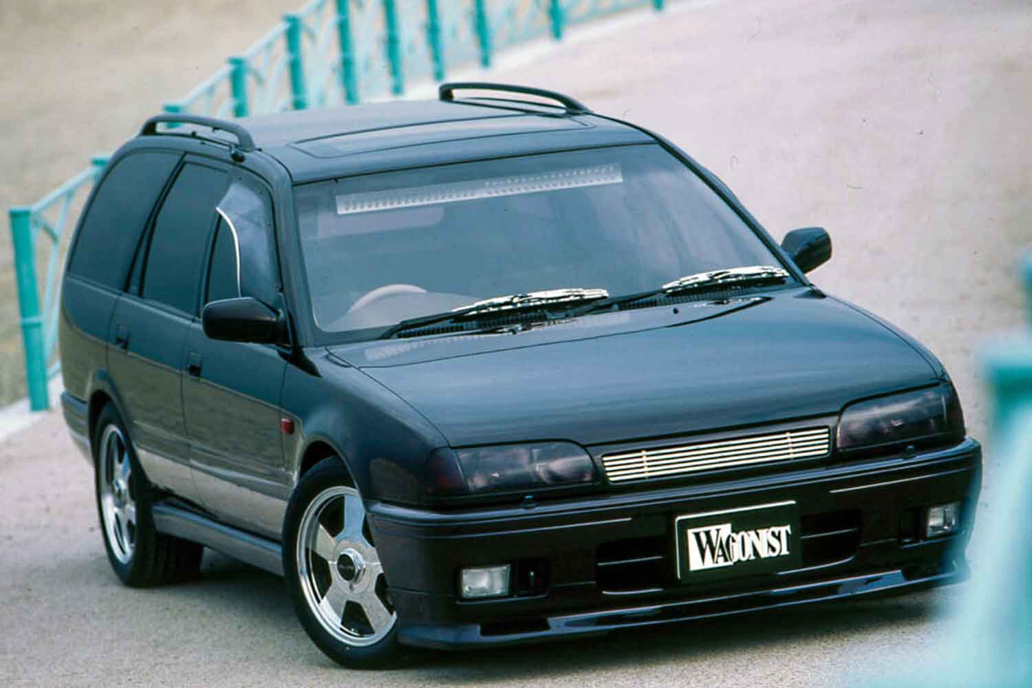 スムージングされた日産アベニールワゴン 〜 画像6