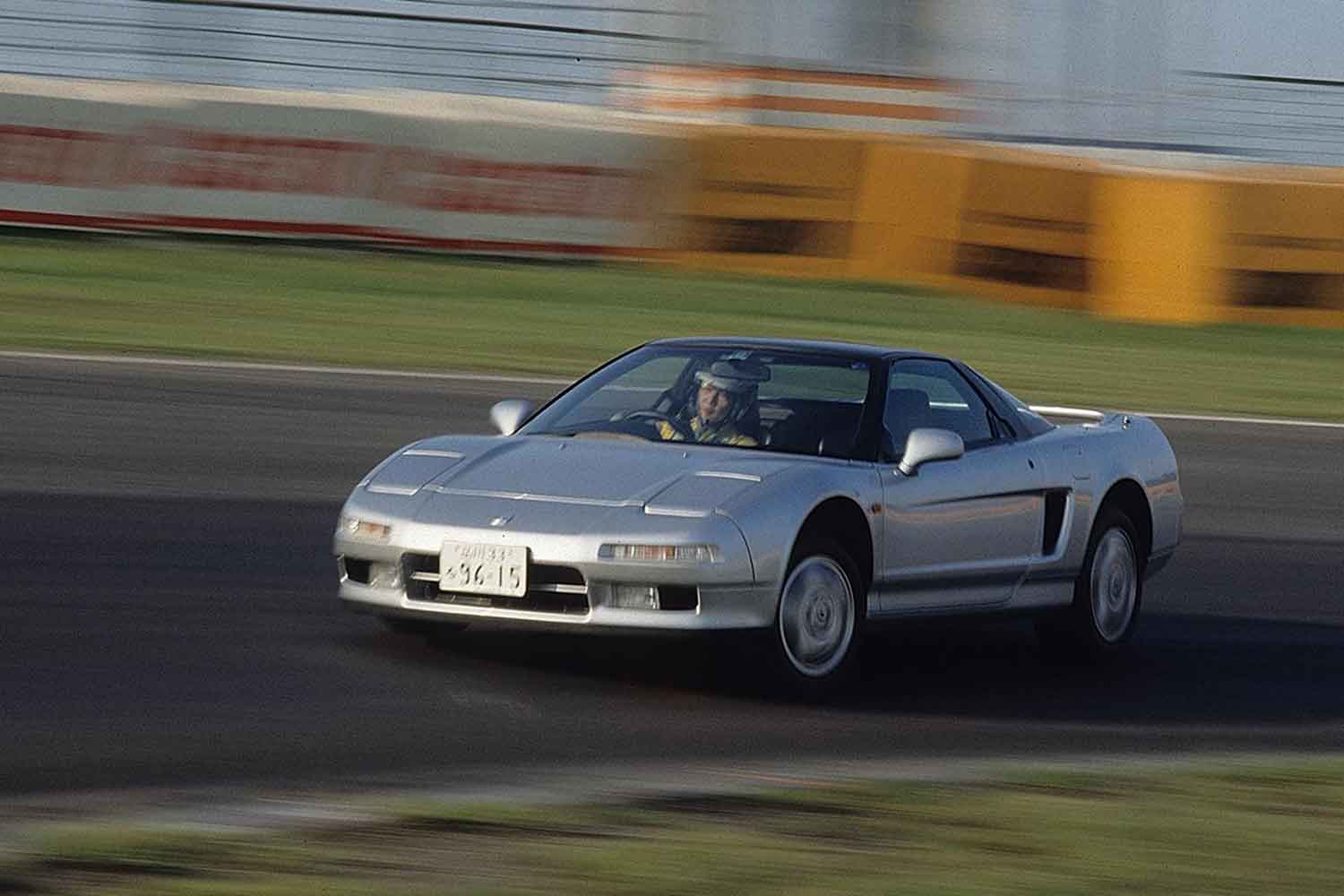 ホンダNSX（初代）の走行写真