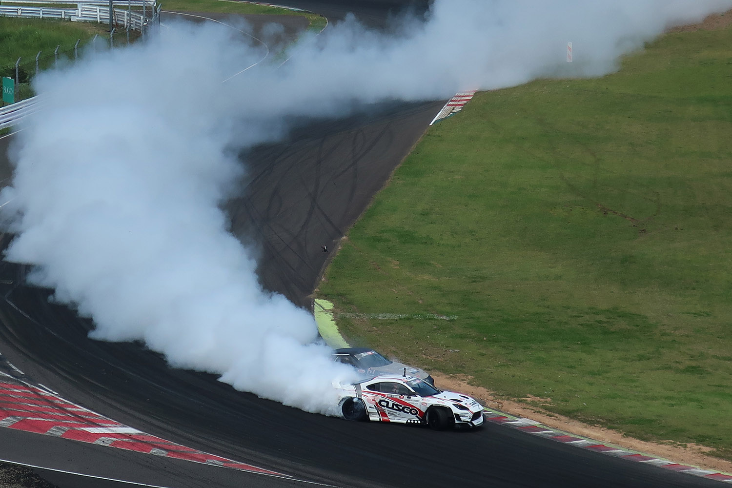 フォーミュラドリフトジャパン2024第４戦決勝の初優勝を巡る闘い 〜 画像4