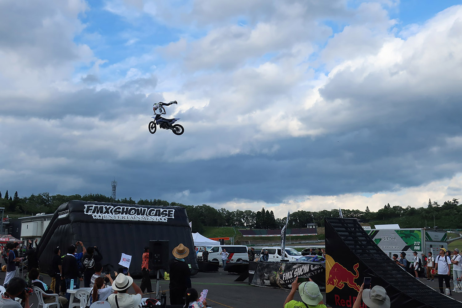 フォーミュラドリフトジャパン2024第４戦決勝の初優勝を巡る闘い 〜 画像52