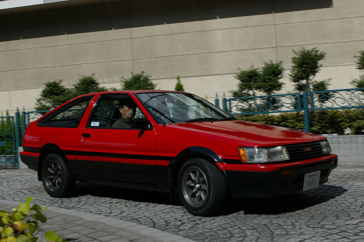 AE86型トヨタ・カローラレビンのフロントスタイリング 〜 画像10