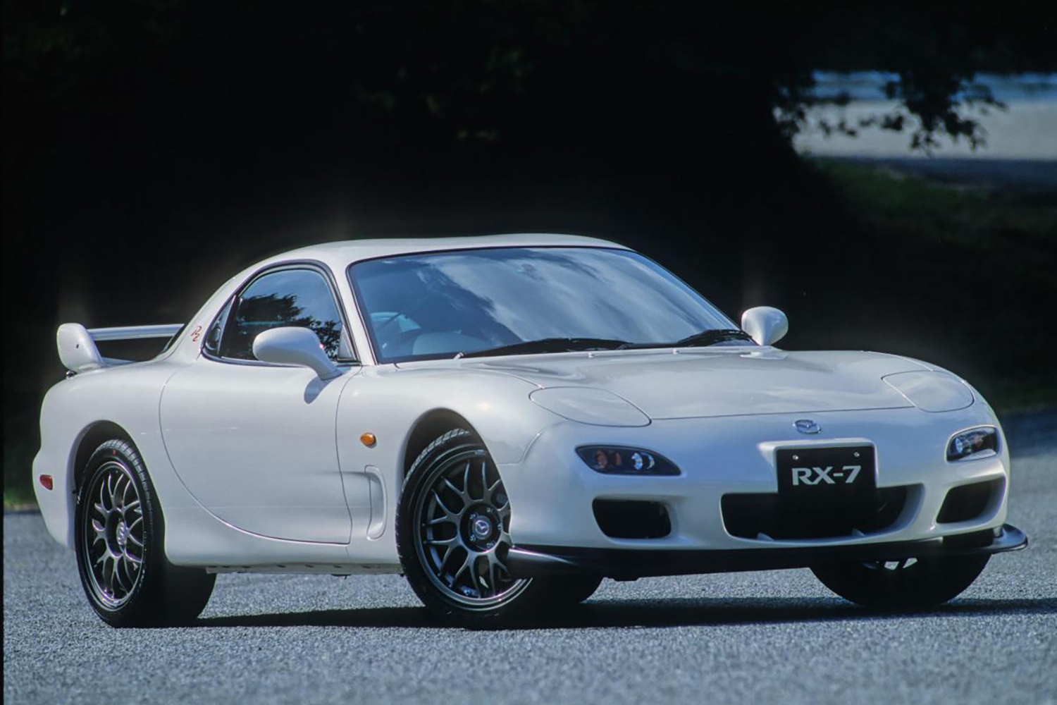 FD3S型マツダRX-7のフロントスタイリング