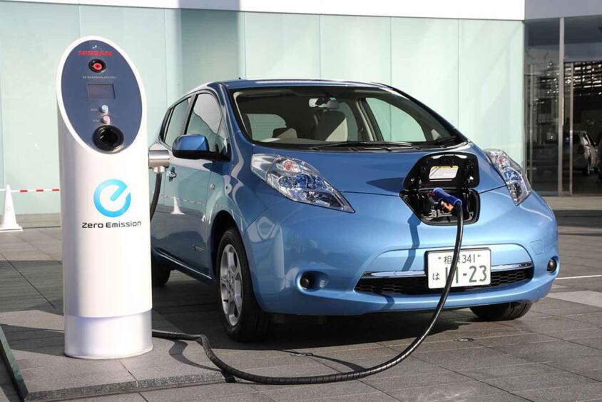 世界的にはEVのバッテリー火災が報じられるが「日本のEV」が「燃えない」ワケ