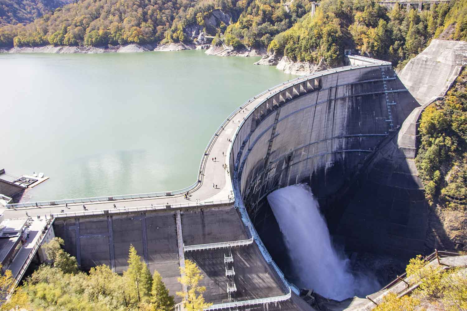 水力発電所のイメージ