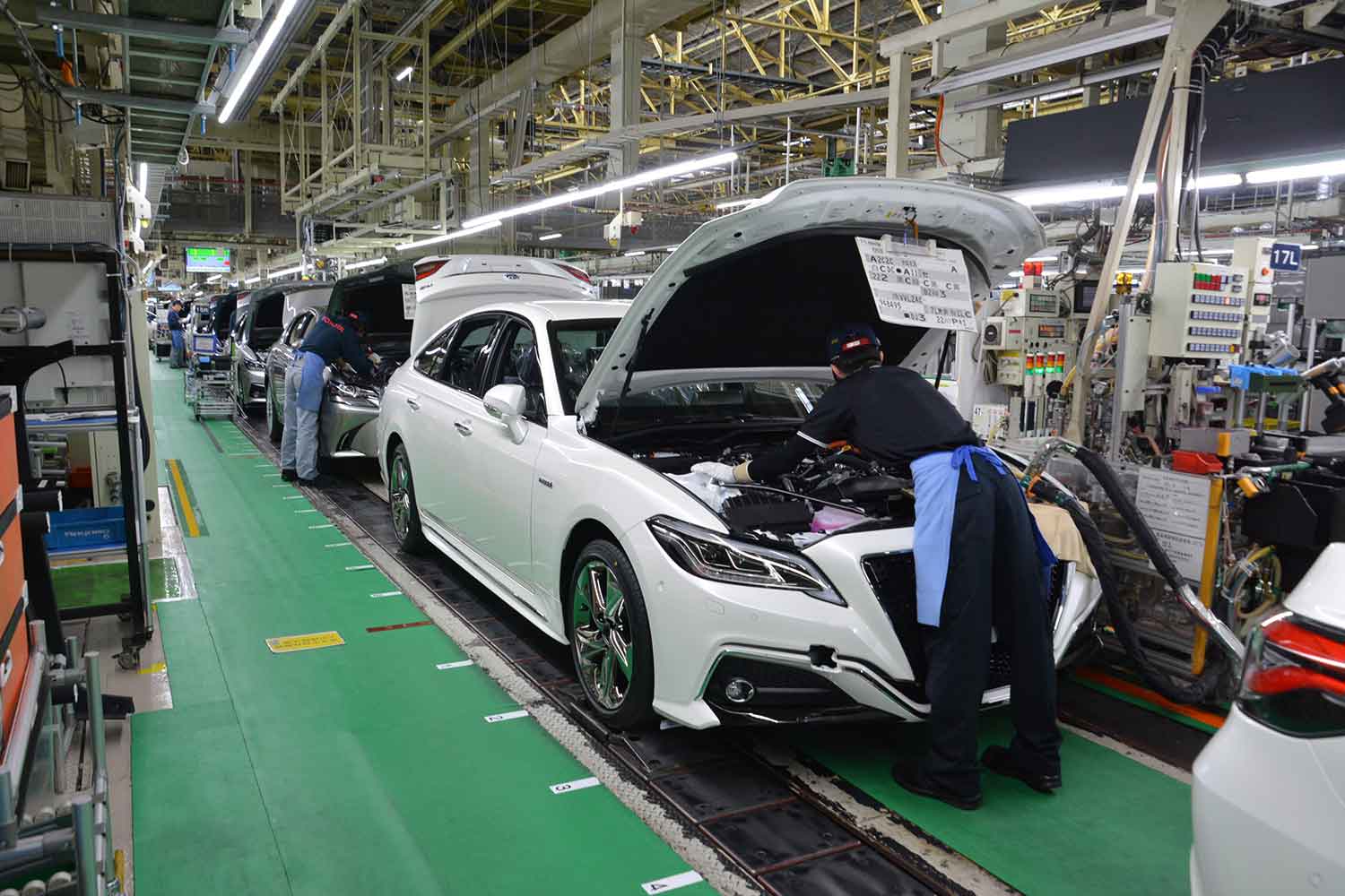 2024年上半期新車販売台数は新型コロナ禍の2020年並に低迷