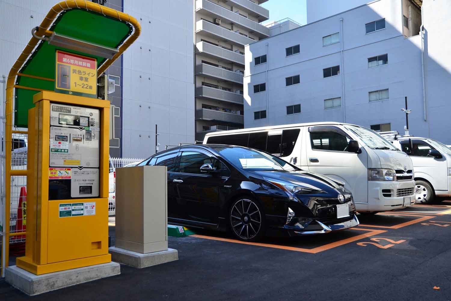 街中のコインパーキング場