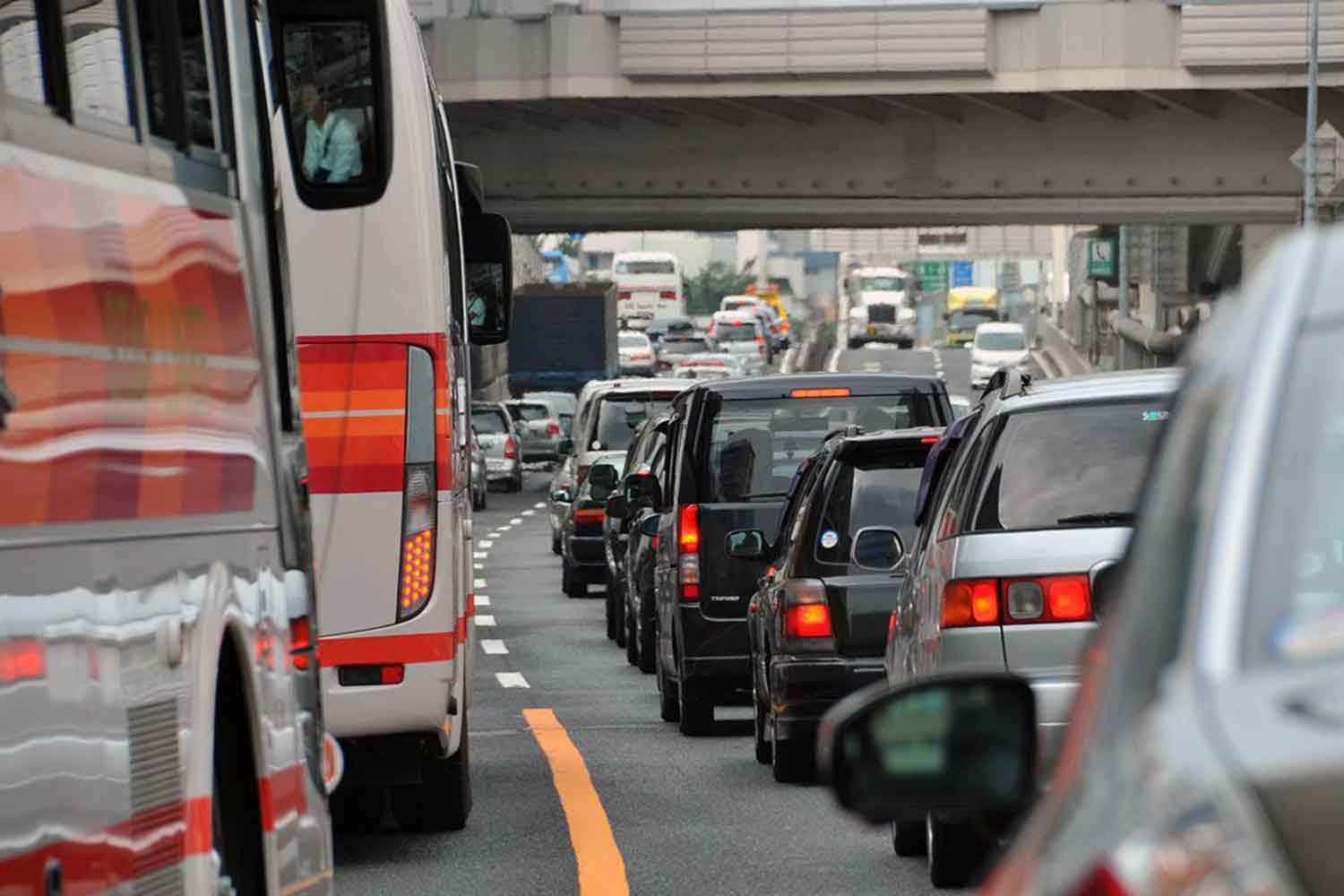 高速道路の渋滞の様子 〜 画像5