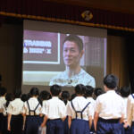 【画像】現役トップレーシングドライバーが母校で講演！　山本尚貴選手が小学生＆高校生を相手に「レースの世界」を語った 〜 画像56