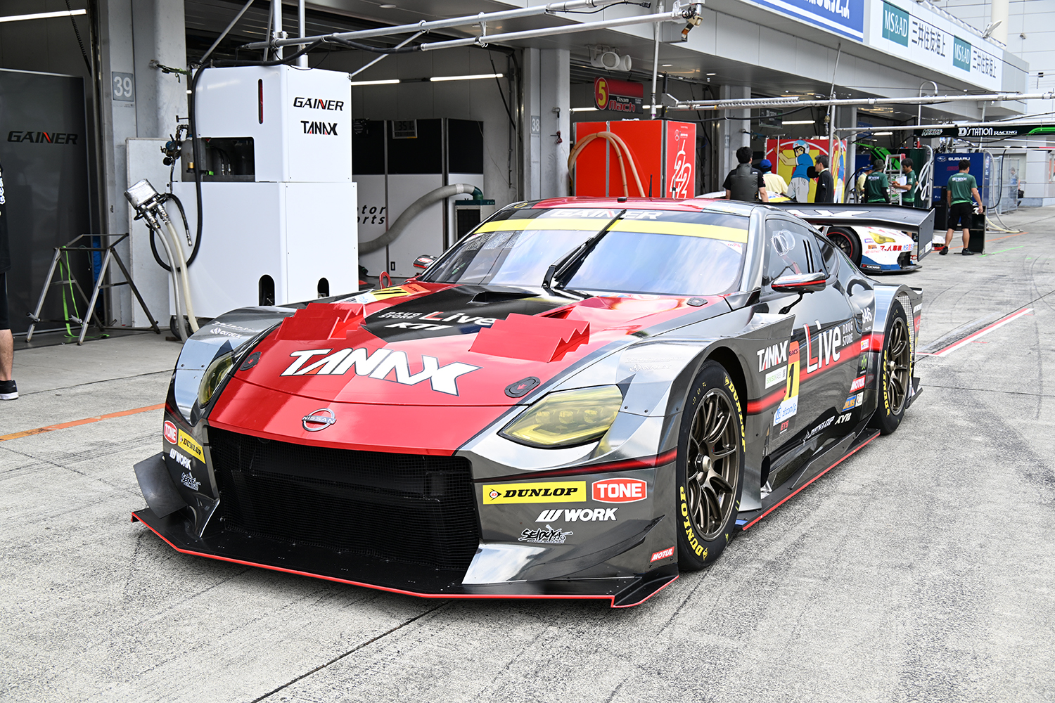 GT300クラスにデビューした「Ｚ」は直線が速いだけに今後の活躍に期待大 〜 画像4