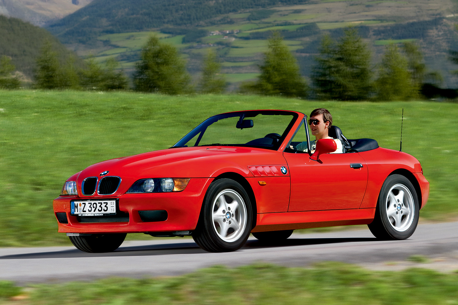 BMW Z3の走行シーン 〜 画像16