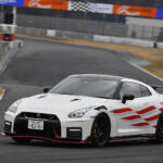 【画像】売り方からメンテまで異例ずくめ！　速さでポルシェを唸らせたR35GT-Rもついに終了！　伝説だらけの歴史を振り返ってみた 〜 画像3