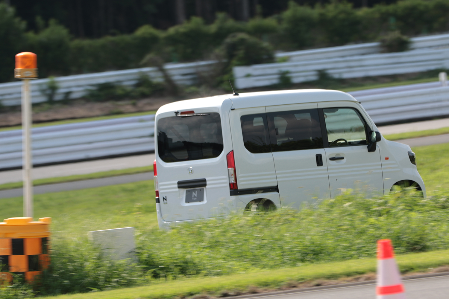 240825_WEB CARTOP_N-VAN e_0069 〜 画像54