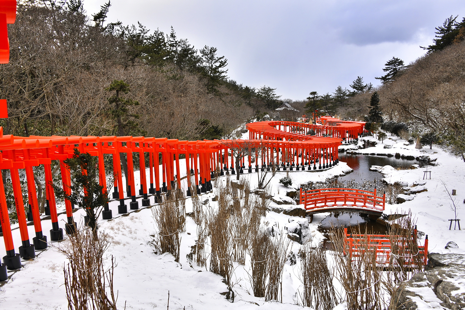 高山稲荷神社