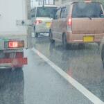 【画像】降雨時こそクルマ……の考えを捨てて乗らない選択も！　運転中の豪雨を甘く見るとクルマも命も失う可能性アリ 〜 画像2