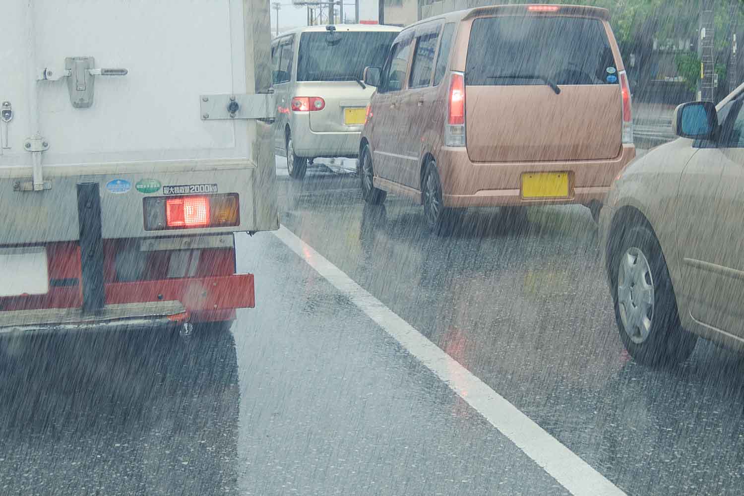 ゲリラ豪雨に遭遇した際の外の様子