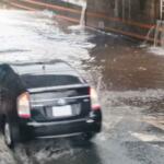 【画像】降雨時こそクルマ……の考えを捨てて乗らない選択も！　運転中の豪雨を甘く見るとクルマも命も失う可能性アリ 〜 画像4