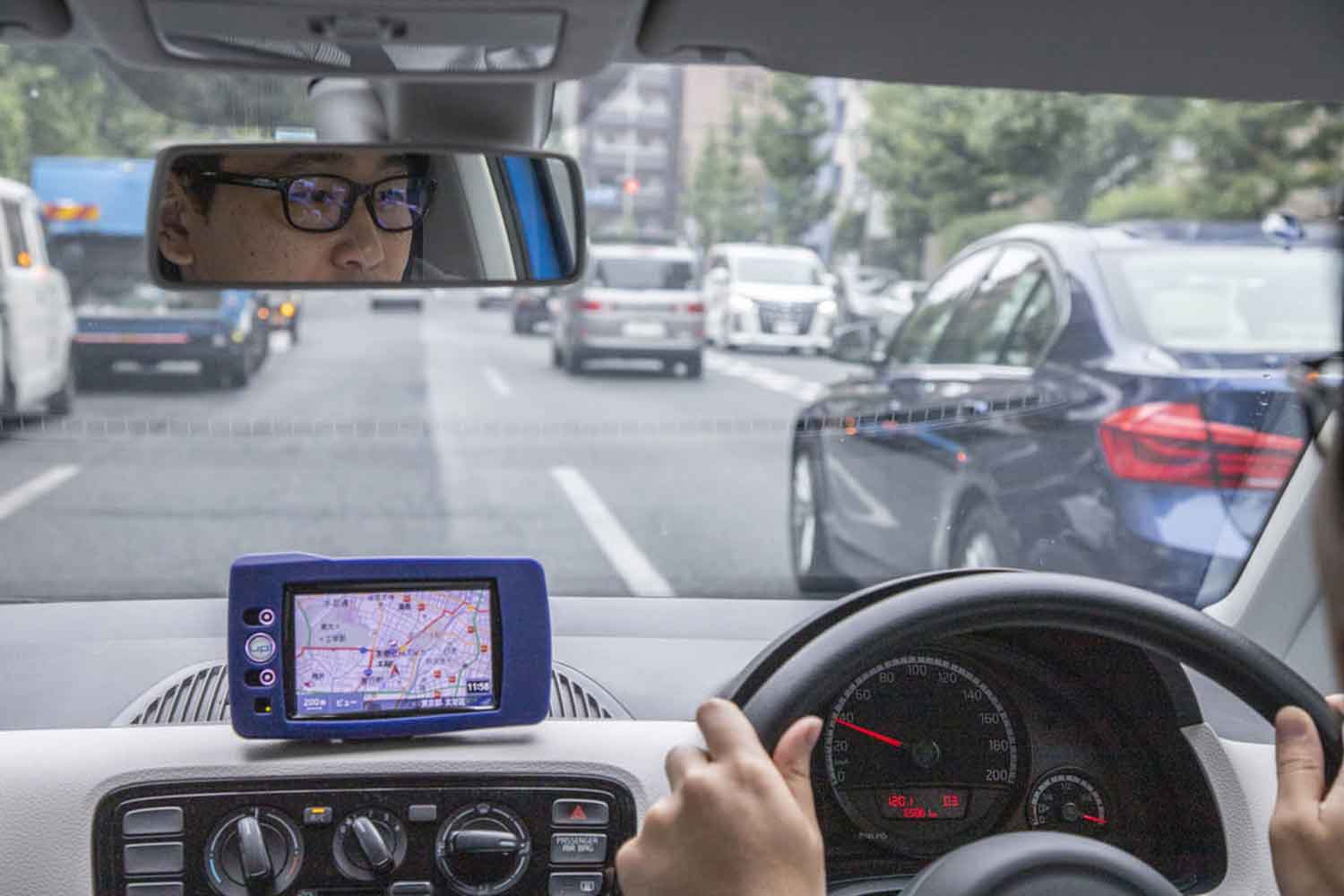 一般道を走行している車内の様子 〜 画像4